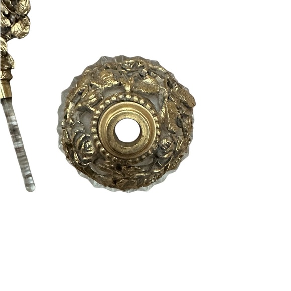 Antique Matson Ormolu Rose Filigree 6" Perfume Bottle w/ Glass Stopper/Dauber - Picture 5 of 8